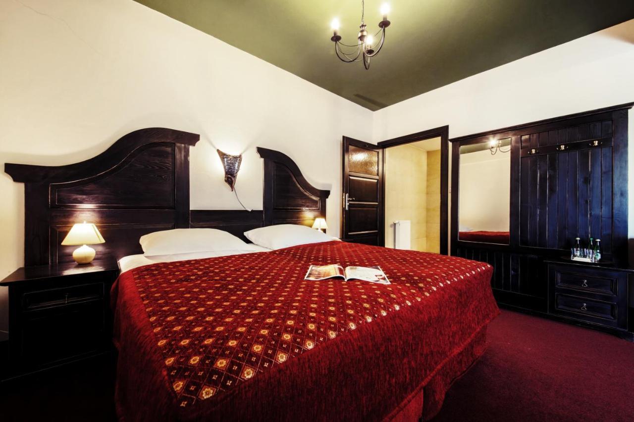 Hotel Kasztel Rzezawa Kültér fotó