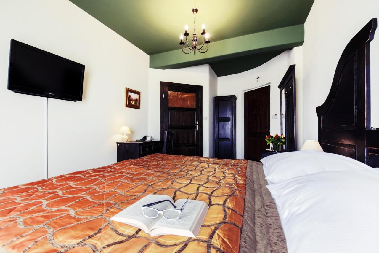 Hotel Kasztel Rzezawa Kültér fotó