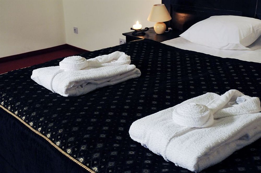Hotel Kasztel Rzezawa Kültér fotó