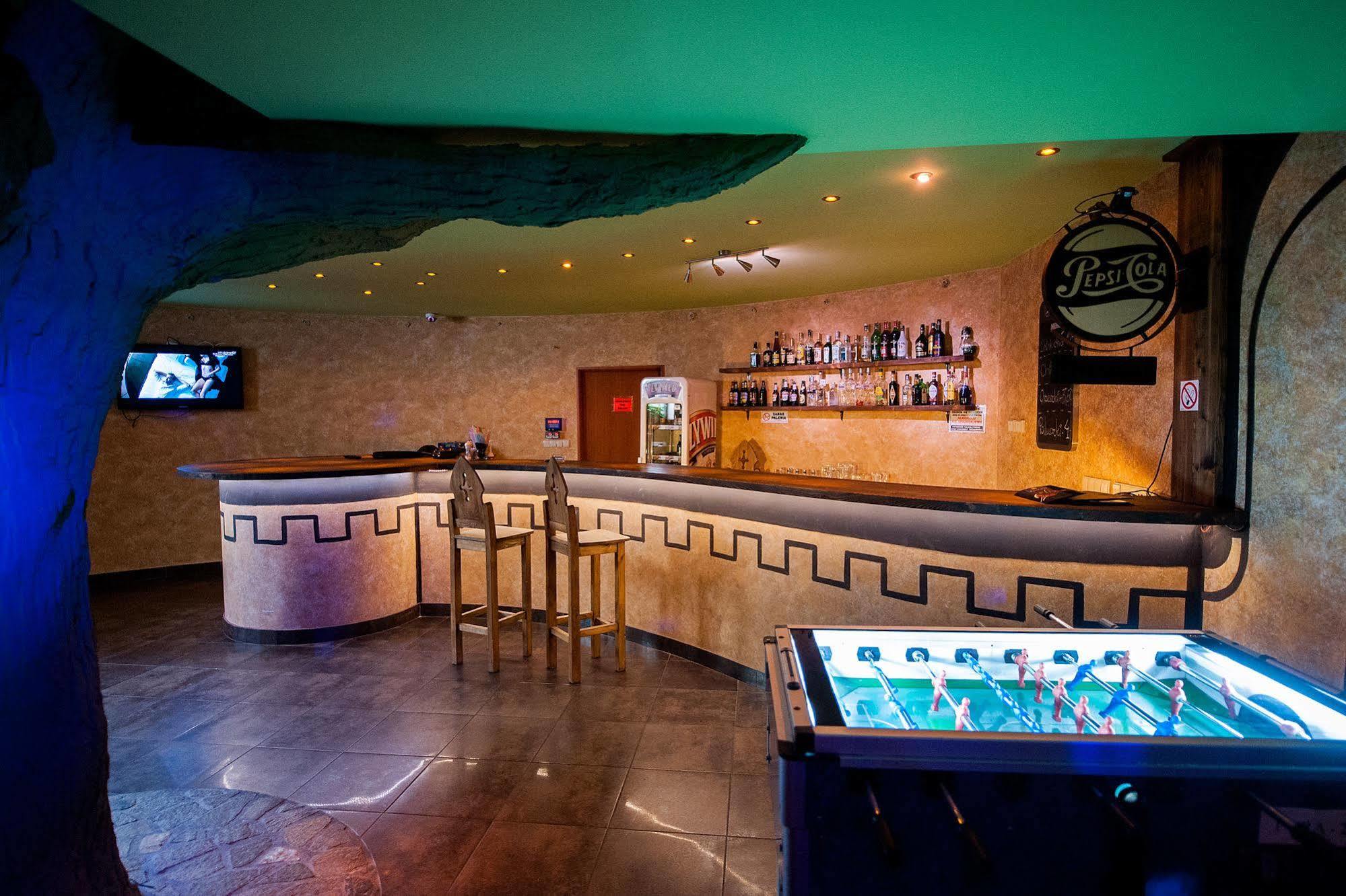 Hotel Kasztel Rzezawa Kültér fotó